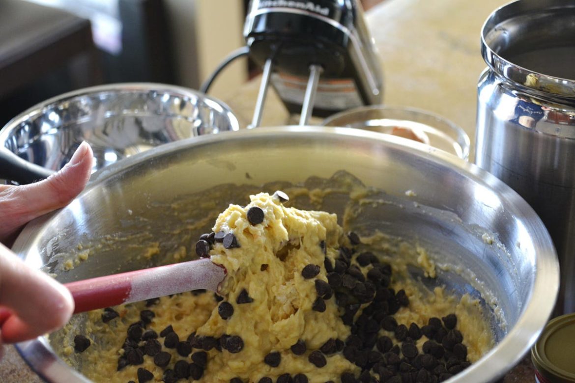 CDC: Do Not Eat Raw Cake Batter, E. Coli Outbreak Leaves 7 Hospitalized